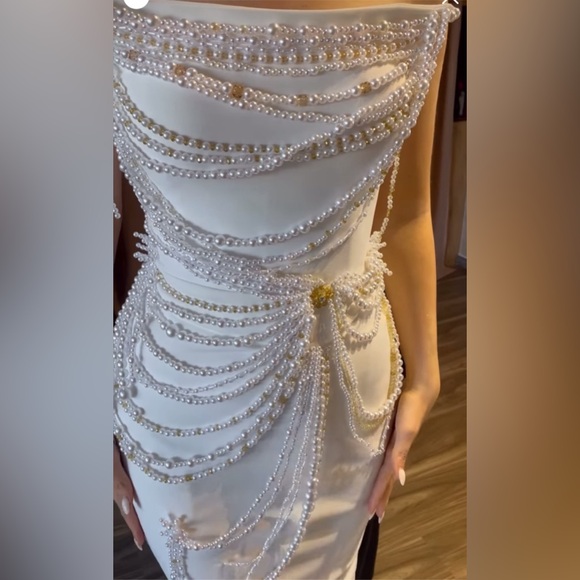 White elegant dress custom made bridal bridal shower engagment - Picture 4 of 4